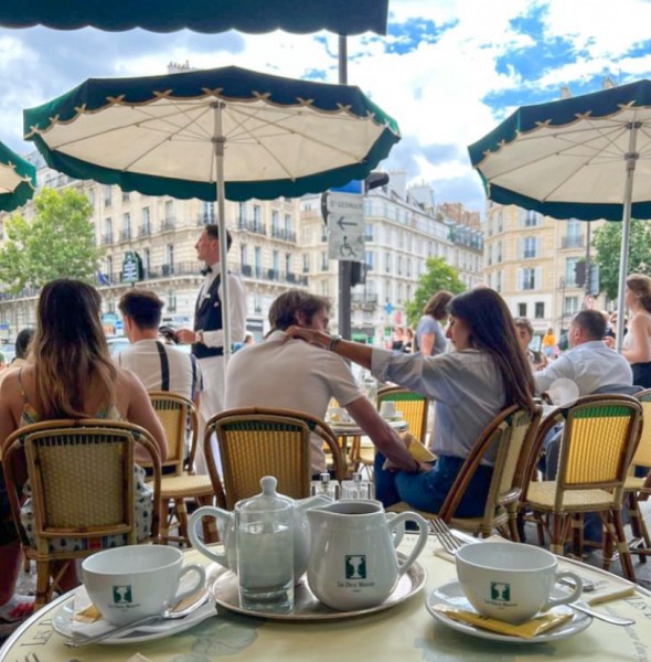 Les Deux Magots