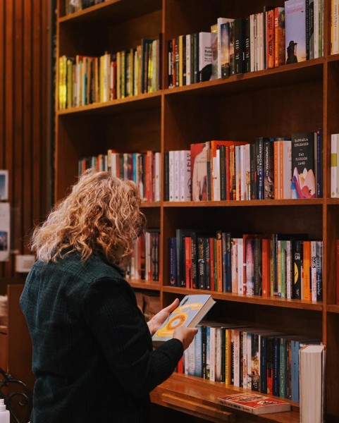 Turkish-German Bookstore and Cafe